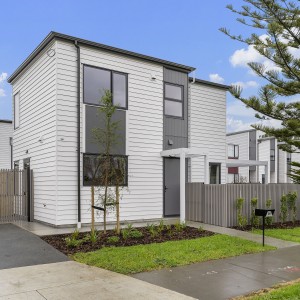 Mangere outside view house v2